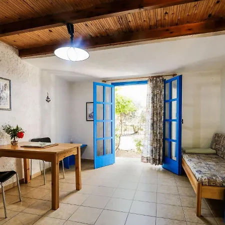 Casa de Férias Welcoming In With Balcony Palaiochora